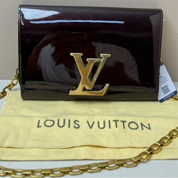 Vernis Louis Vuitton bag with chain cross body. - Picture 1 of 1